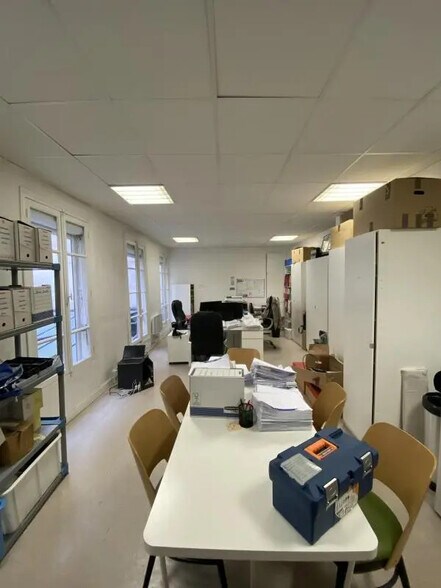 Bureau dans Paris à louer - Photo de l’immeuble – Image 2 sur 6