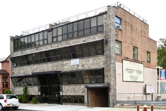 Plus de détails pour 42-21-42-23 Francis Lewis Blvd, Bayside, NY - Bureau à vendre