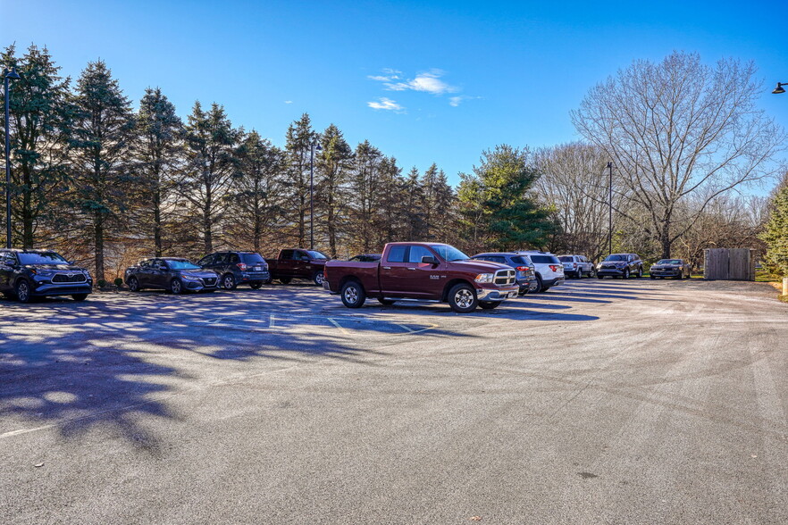 601 Hill Rd N, Pickerington, OH à vendre - Photo de l’immeuble – Image 3 sur 12