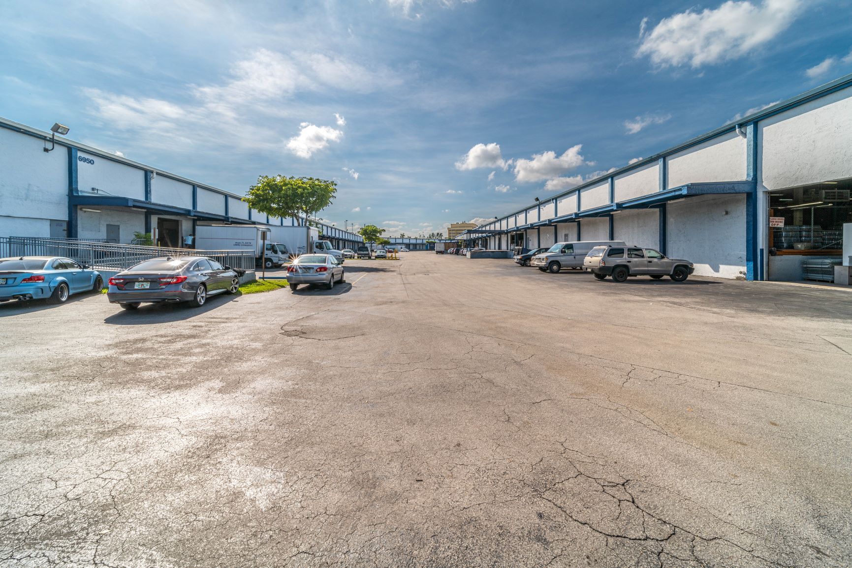 7166 NW 12th St, Miami, FL à louer Photo intérieure– Image 1 sur 2
