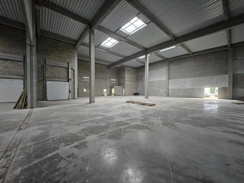 Bureau dans Moissy-Cramayel à louer - Photo de l’immeuble – Image 2 sur 6