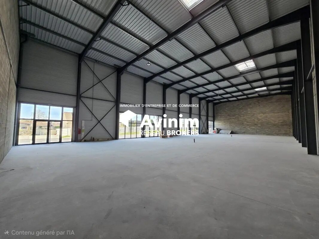 Local commercial dans Le Thillay à louer Photo intérieure– Image 1 sur 6