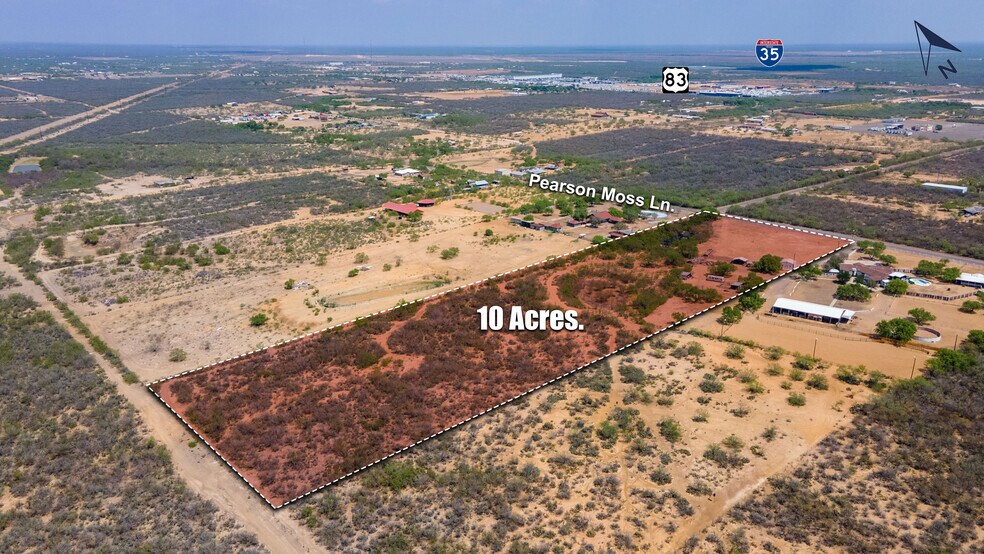 260 Pearson Moss Ln, Laredo, TX à vendre - Photo de l’immeuble – Image 2 sur 4