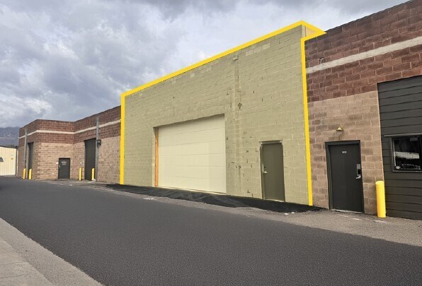 520 S Commerce Rd, Orem, UT à louer - Photo de l’immeuble – Image 2 sur 9