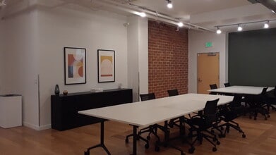 8322 Beverly Blvd, Los Angeles, CA à louer Photo intérieure– Image 1 sur 4