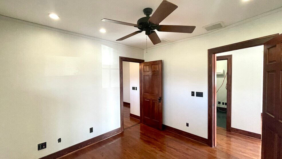 500 W Nash St, Terrell, TX à louer - Photo intérieure – Image 3 sur 21