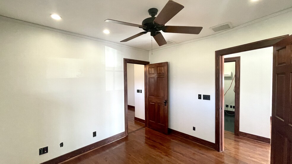 500 W Nash St, Terrell, TX à louer - Photo intérieure – Image 2 sur 23