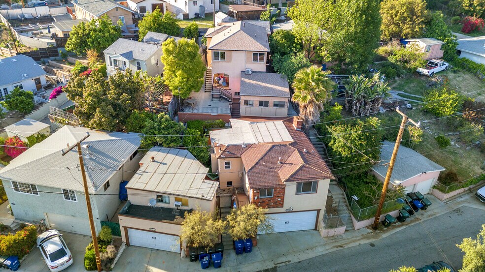3733 Bostwick St, Los Angeles, CA à vendre - Photo de l’immeuble – Image 1 sur 26