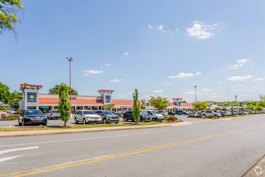 Rodney Parham Rd, Little Rock, AR à louer - Photo de l’immeuble – Image 3 sur 11