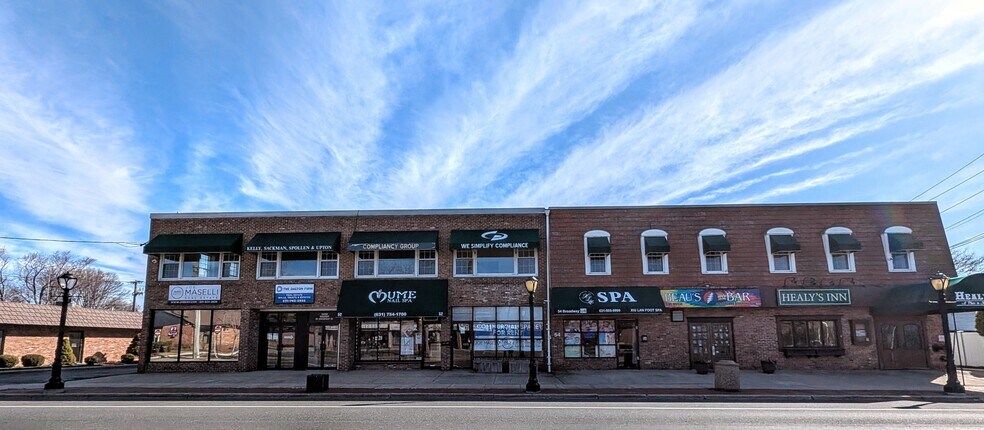 52-54 Broadway, Greenlawn, NY à vendre - Photo de l’immeuble – Image 2 sur 13