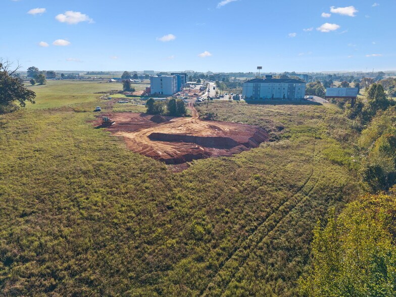 Cracker Barrel Dr, Clarksville, TN à vendre - Aérien – Image 3 sur 10