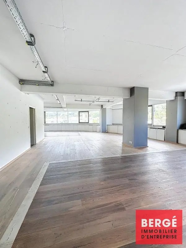 Bureau dans Le Cannet à vendre Photo de l’immeuble– Image 1 sur 7