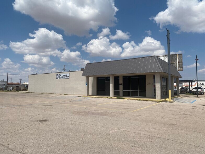 2031 Andrews Hwy, Odessa, TX à louer - Photo de l’immeuble – Image 3 sur 11