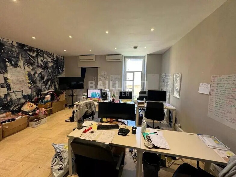 Bureau dans Nice à louer - Photo de l’immeuble – Image 2 sur 21