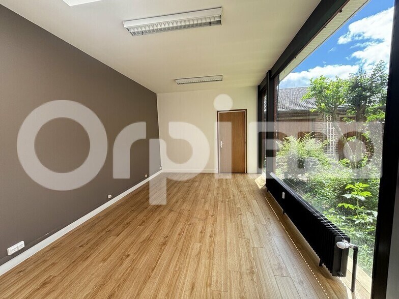 Bureau dans Beauvais à louer - Photo de l’immeuble – Image 2 sur 5