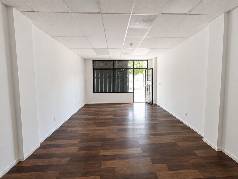 1218 W Sunset Blvd, Los Angeles, CA à louer - Photo de l’immeuble – Image 2 sur 5