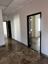 4150 W Peoria Ave, Phoenix, AZ à louer Photo intérieure– Image 2 sur 5