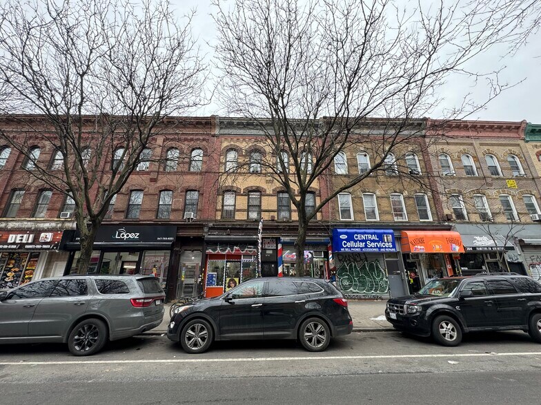 368 Central Ave, Brooklyn, NY à vendre - Photo de l’immeuble – Image 2 sur 9