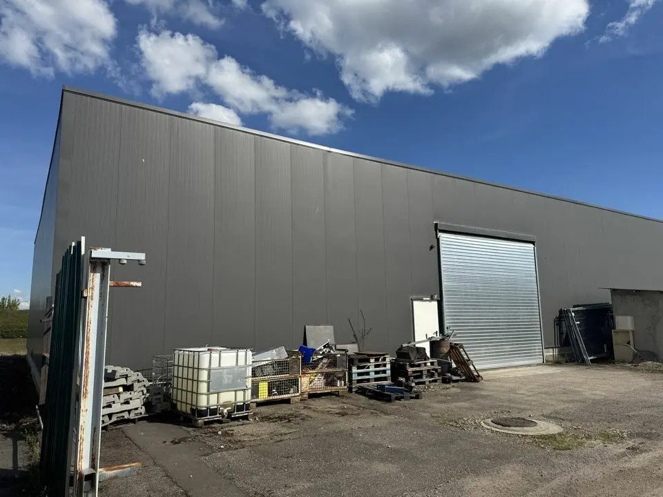 Local d’activités dans Ogy-Montoy-Flanville à louer Photo de l’immeuble– Image 1 sur 5