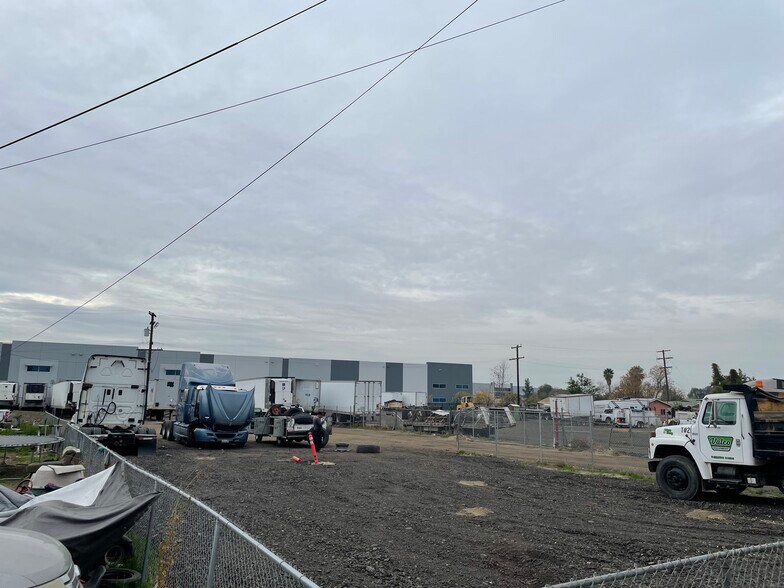 365 E Central Ave, San Bernardino, CA à vendre - Photo principale – Image 1 sur 6
