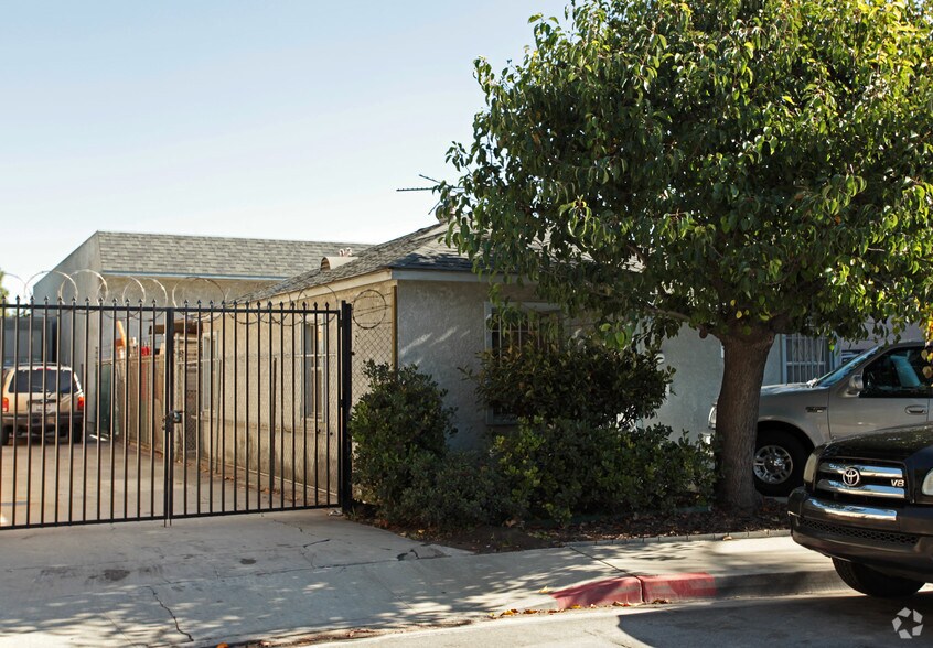 17026 Roseton Ave, Artesia, CA à vendre - Photo de l’immeuble – Image 2 sur 2