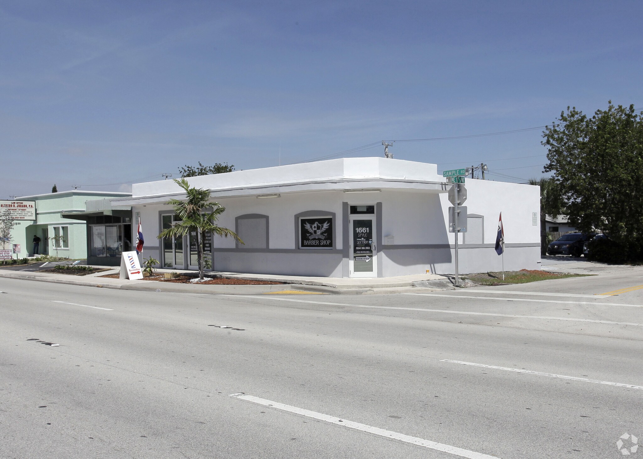 1661 E Sample Rd, Pompano Beach, FL à louer Photo principale– Image 1 sur 13