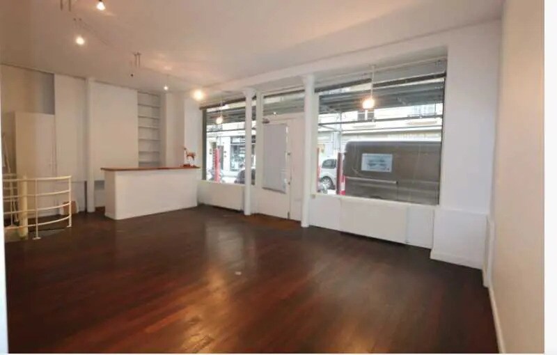 Local commercial dans Paris à vendre - Photo intérieure – Image 2 sur 14