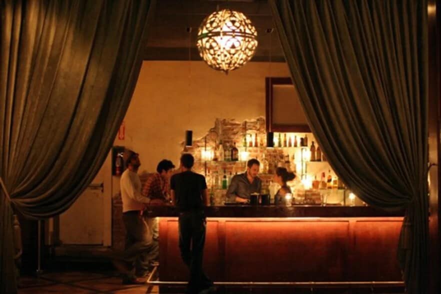 1623 1/2 N Cahuenga Blvd, Los Angeles, CA à louer - Photo intérieure – Image 2 sur 5