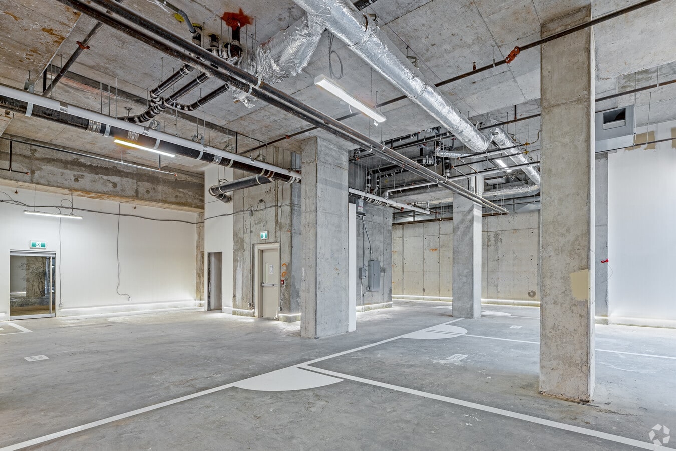 599 Yonge St, Toronto, ON M4Y 1Z4 - Lot 210 - - Photo intérieure - Image 2 of 5