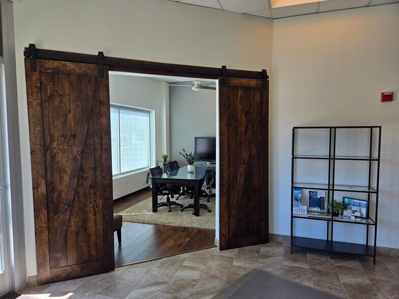 621 Southpark Dr, Littleton, CO à vendre - Photo de l’immeuble – Image 3 sur 19