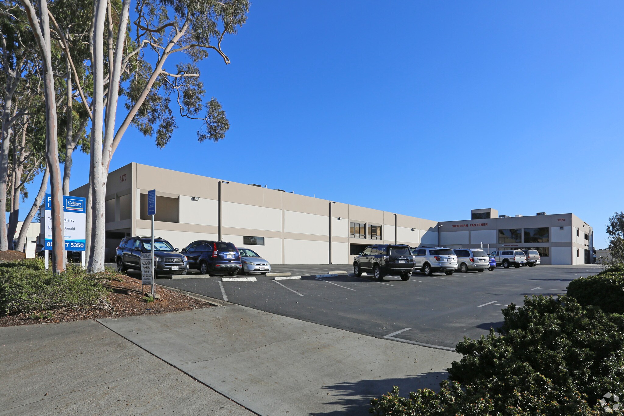 7373 Engineer Rd, San Diego, CA à louer Photo de l’immeuble– Image 1 sur 6