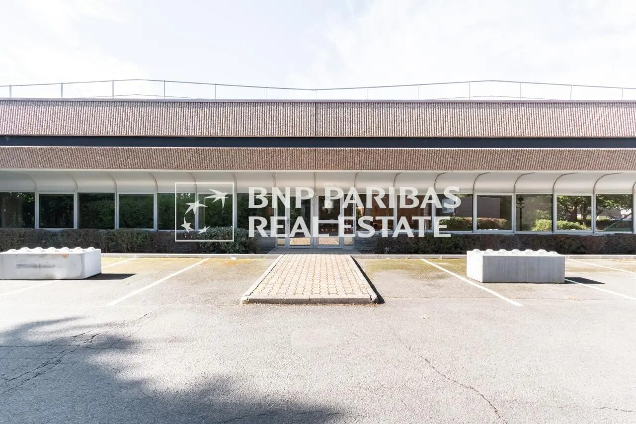 Bureau dans Trappes à louer Photo de l’immeuble– Image 1 sur 37