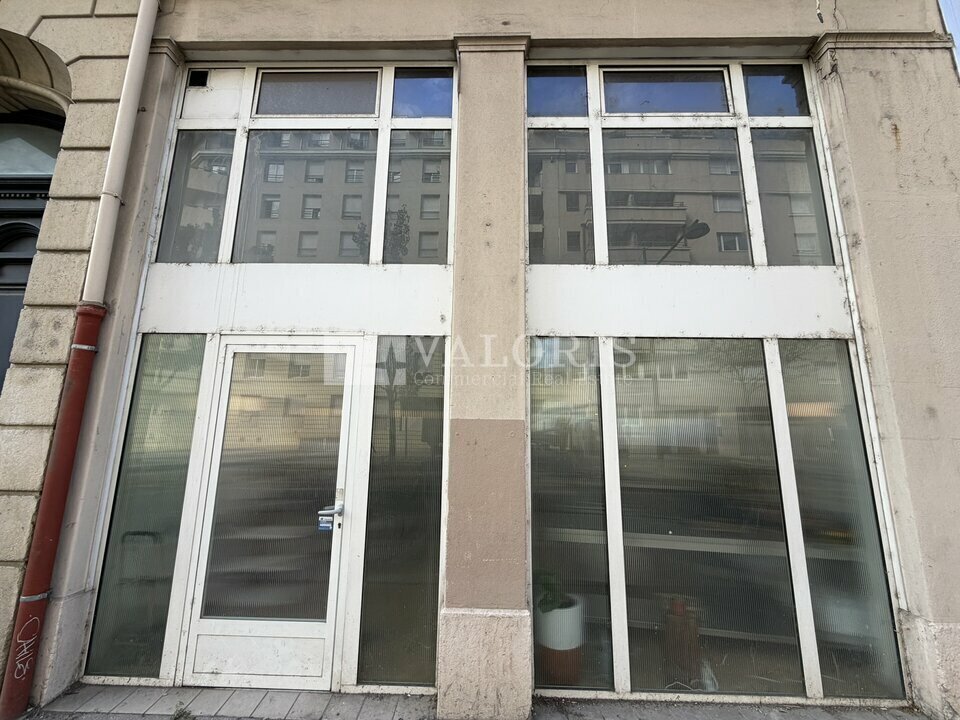 52 Avenue Roger Salengro, Villeurbanne à louer Photo de l’immeuble– Image 1 sur 12