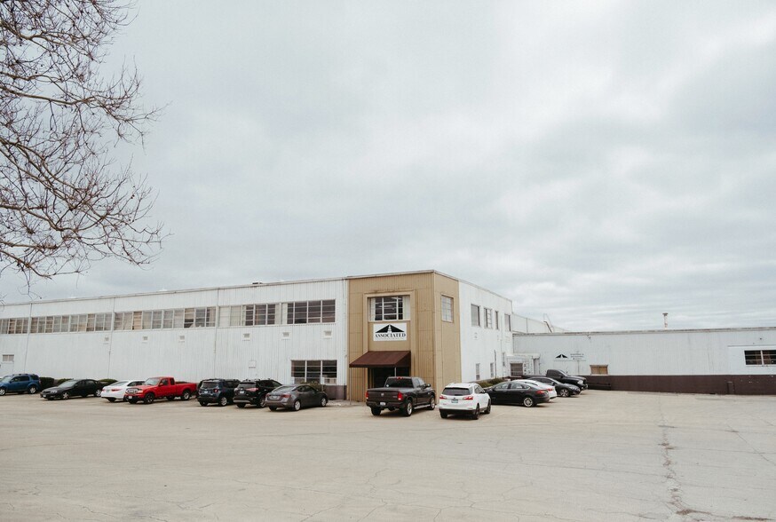 301 Wilber Ave, Champaign, IL à louer - Photo de l’immeuble – Image 2 sur 11