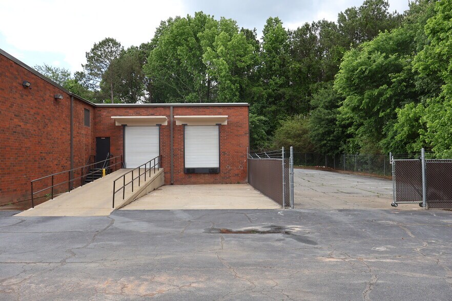 5345 Oakbrook Pky, Norcross, GA à louer - Photo de l’immeuble – Image 2 sur 3
