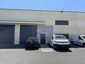 Plus de détails pour Local d'activités à louer