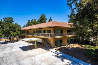 10275 N De Anza Blvd, Cupertino, CA - VUE AÉRIENNE  vue de carte - Image1