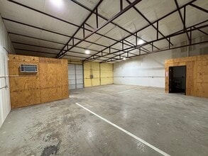 9881 N Saginaw Blvd, Fort Worth, TX à louer Photo intérieure– Image 2 sur 7