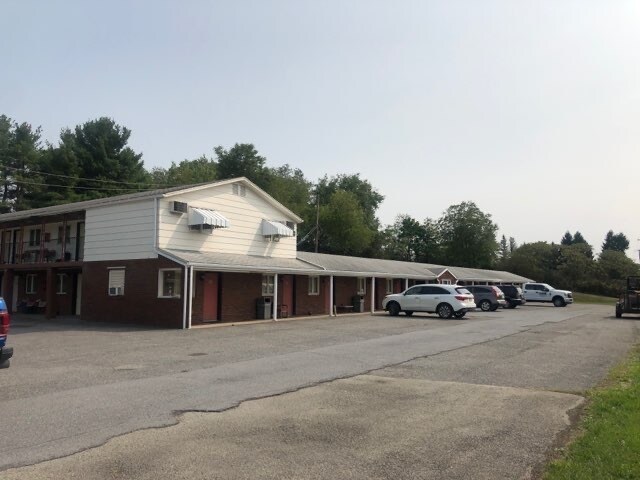 1411 S Wayne Ave, Indiana, PA à vendre - Photo de l’immeuble – Image 3 sur 13
