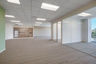 200 Spectrum Center Dr, Irvine, CA à louer Photo intérieure– Image 2 sur 7