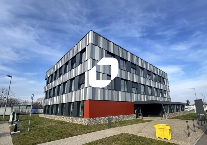 Bureau dans Entzheim à louer - Photo de l’immeuble – Image 1 sur 12