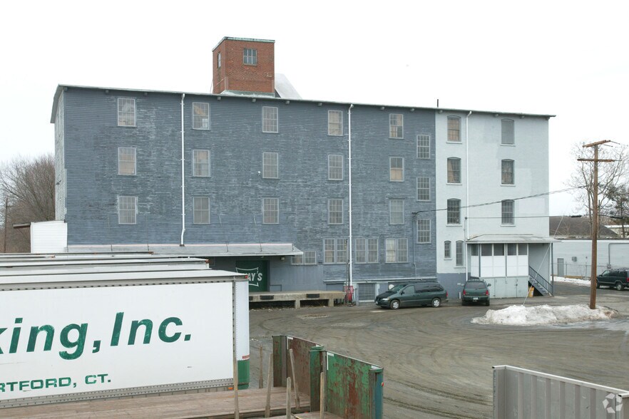 30 Clark St, East Hartford, CT à vendre - Photo de l’immeuble – Image 3 sur 24