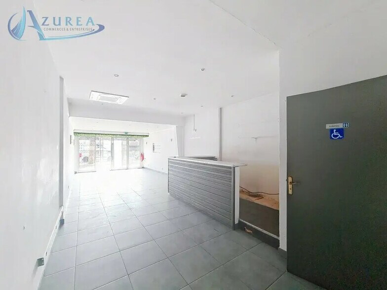 Local commercial dans Villeneuve-Loubet à louer - Photo intérieure – Image 2 sur 5