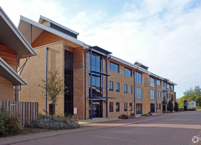 Opal Dr, Milton Keynes à louer - Photo de l’immeuble – Image 3 sur 10