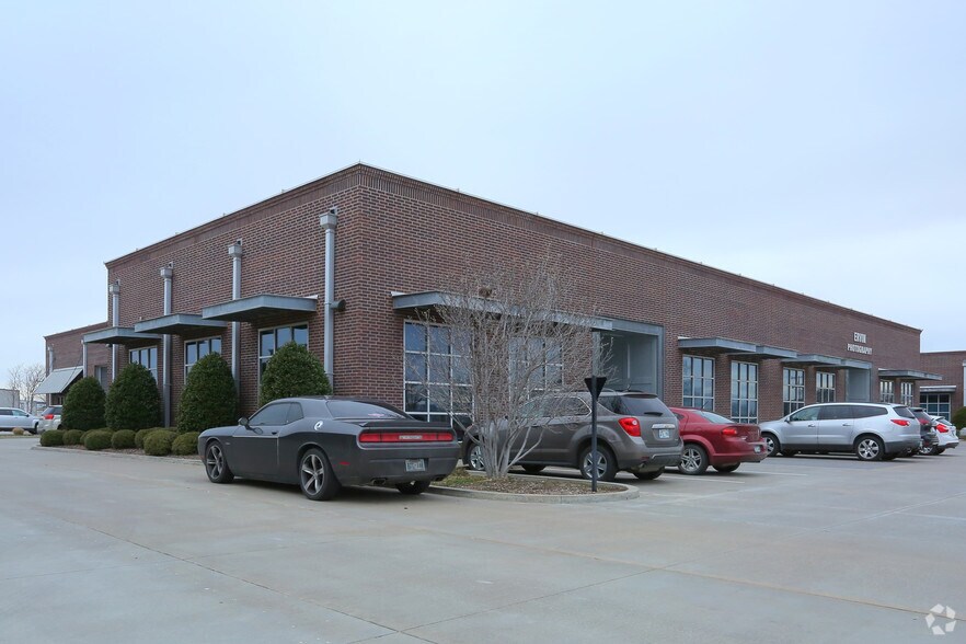 8640 S Peoria Ave, Tulsa, OK à louer - Photo principale – Image 1 sur 7