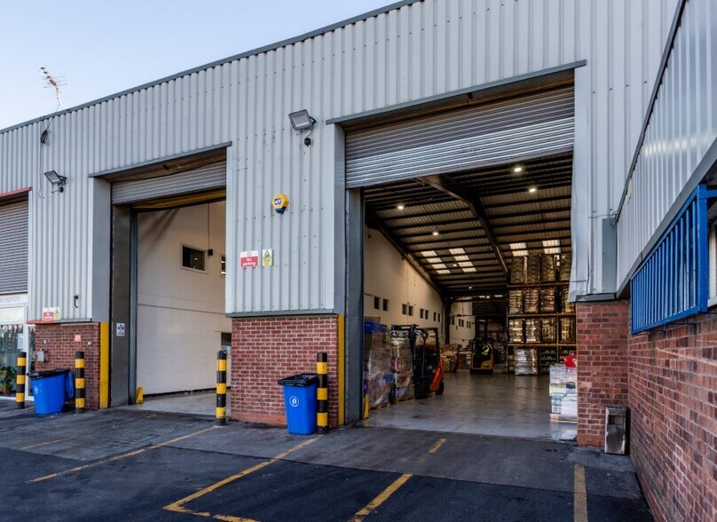 Wharfdale Rd, Birmingham à louer - Photo de l’immeuble – Image 2 sur 17