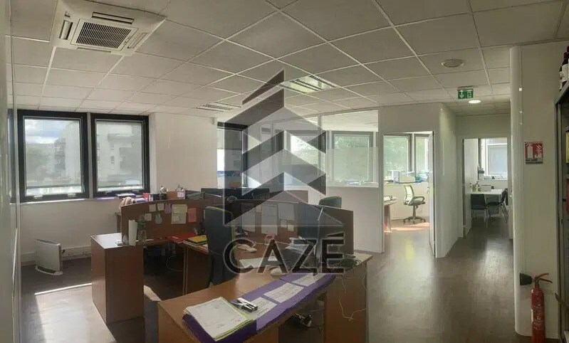 Bureau dans Bruges à louer - Photo intérieure – Image 1 sur 6