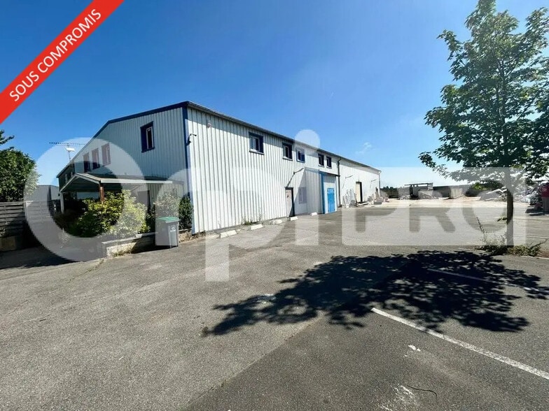 Local d'activités dans Varennes-Jarcy à vendre - Photo de l’immeuble – Image 1 sur 4