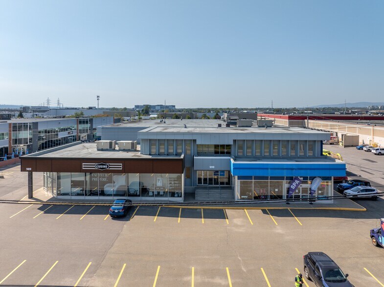 989-999 Boul Pierre-Bertrand, Québec, QC à louer - Photo de l’immeuble – Image 2 sur 7