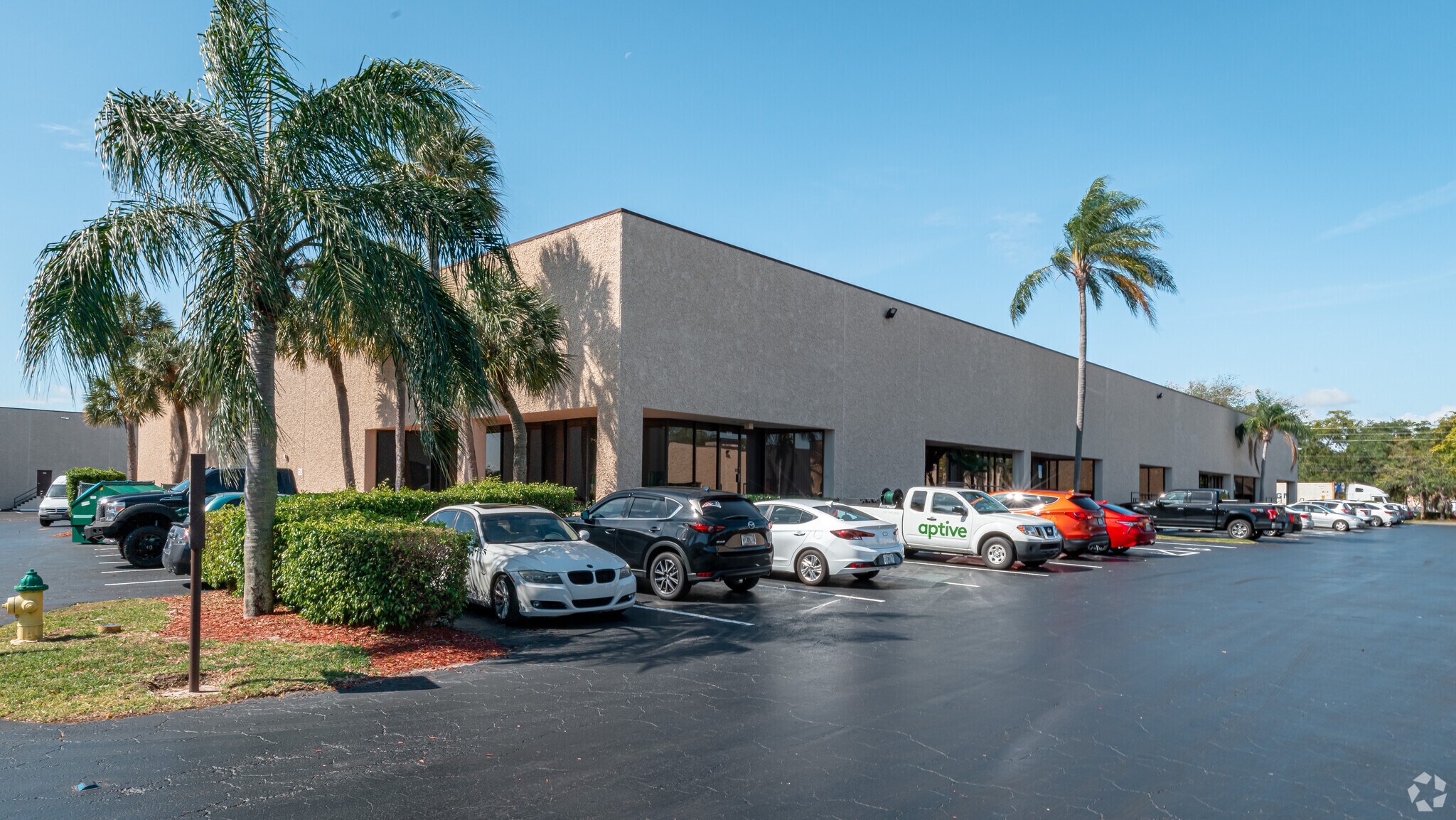 500-520 SW 12th Ave, Deerfield Beach, FL à louer Photo de l’immeuble– Image 1 sur 8